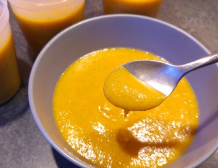 Purée de carottes, brocolis et blanc de pintade